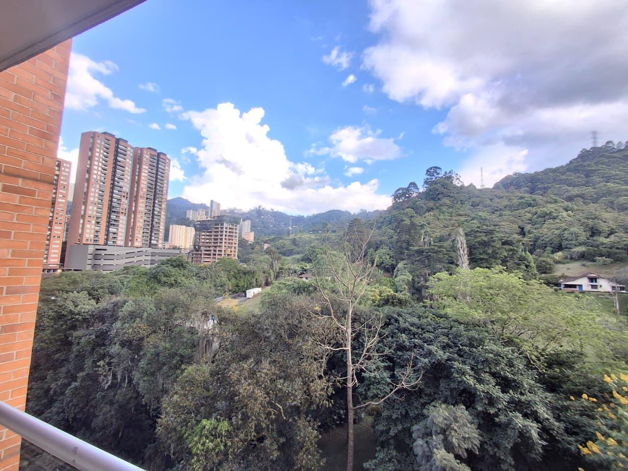 APARTAMENTO EN ARRIENDO EN SABANETA COD 10711 - Foto 13