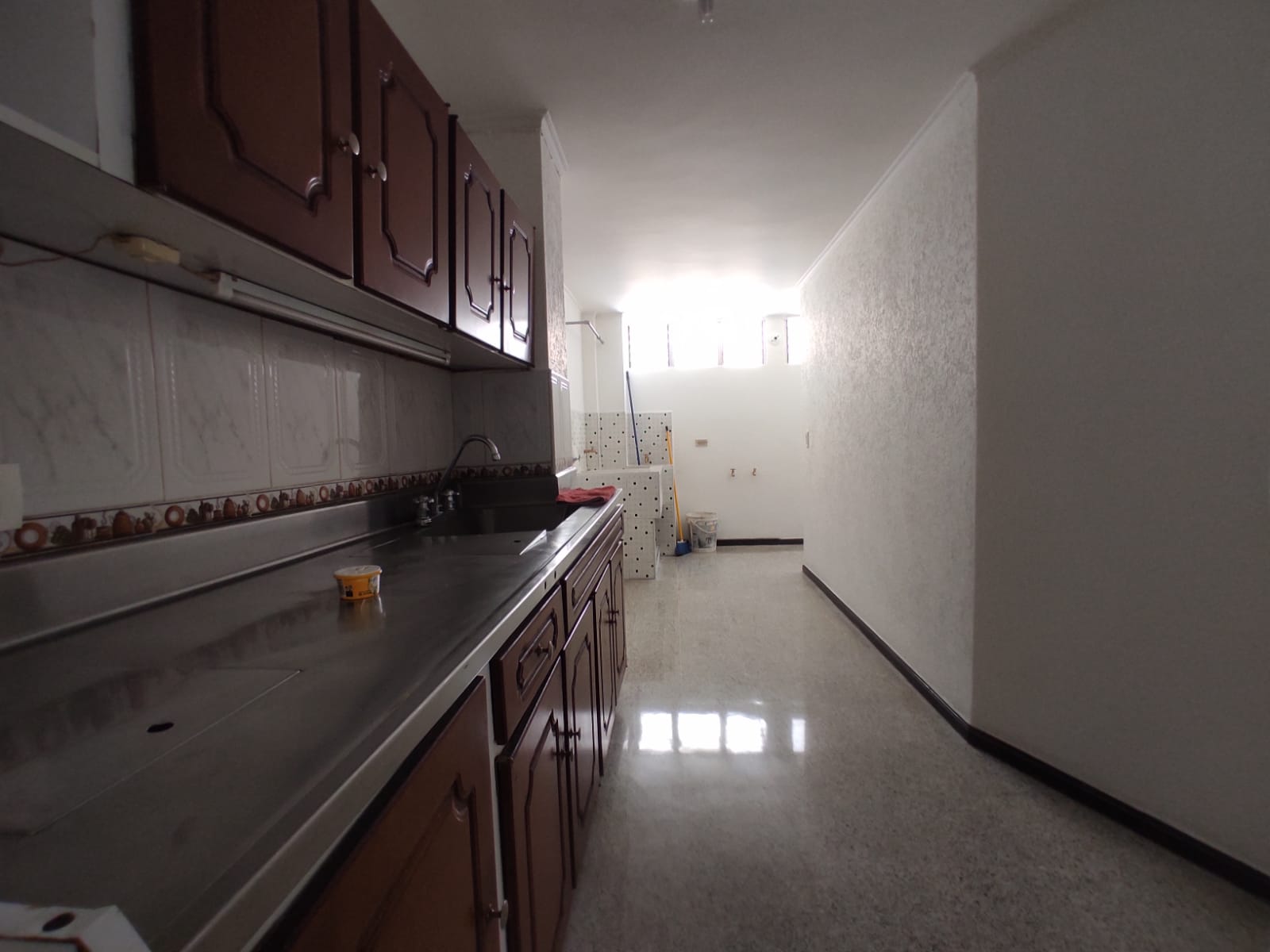 APARTAMENTO EN VENTA EN LAURELES ESTADIO COD 8050 - Foto 2