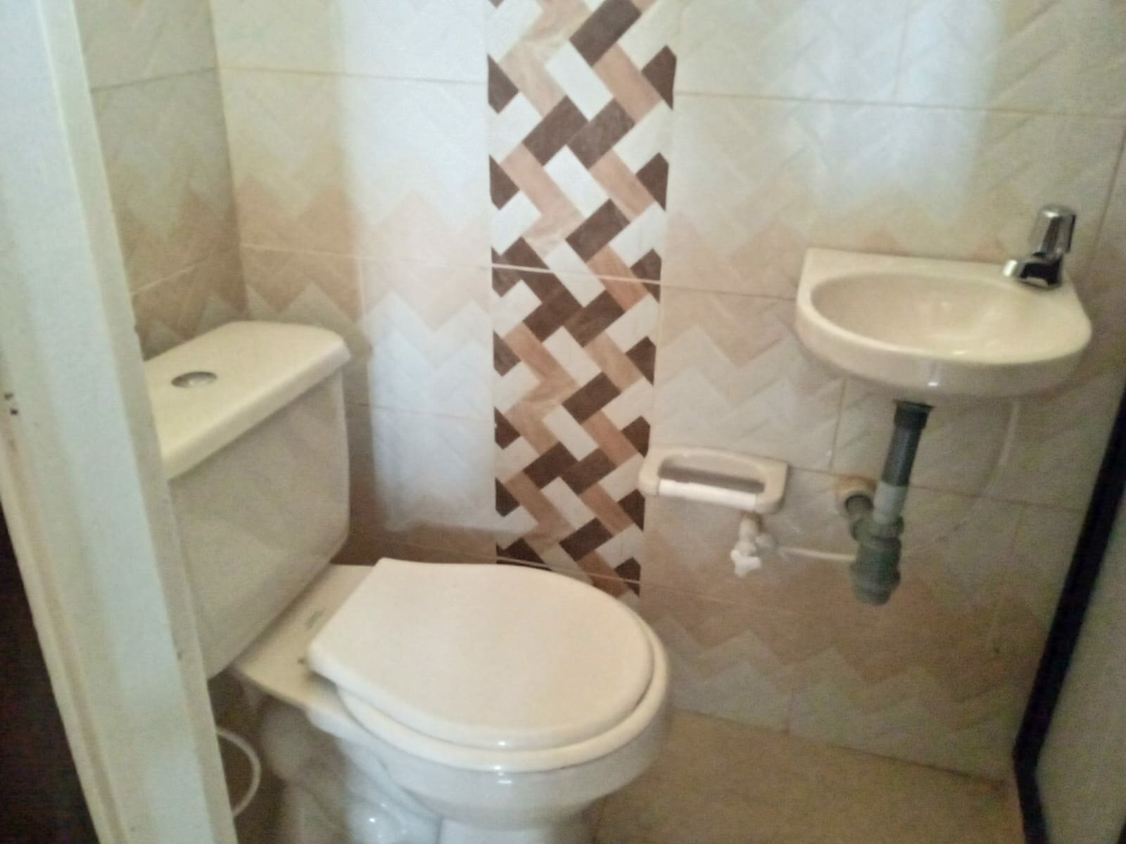 CASA EN VENTA LAURELES SIMÓN BOLÍVAR COD 8304  - Foto 6