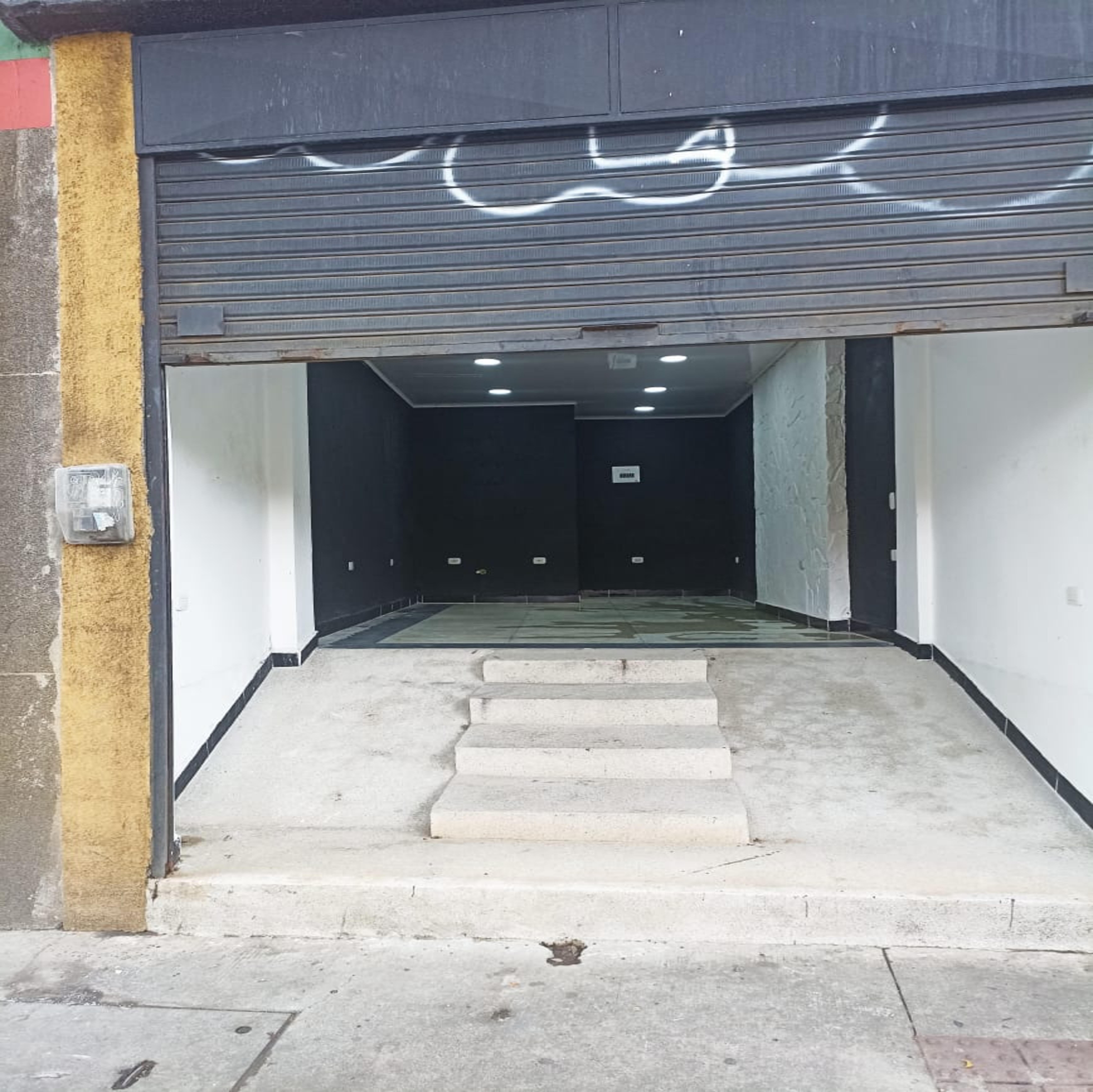 LOCAL EN ARRIENDO BOSTON COD 9595
