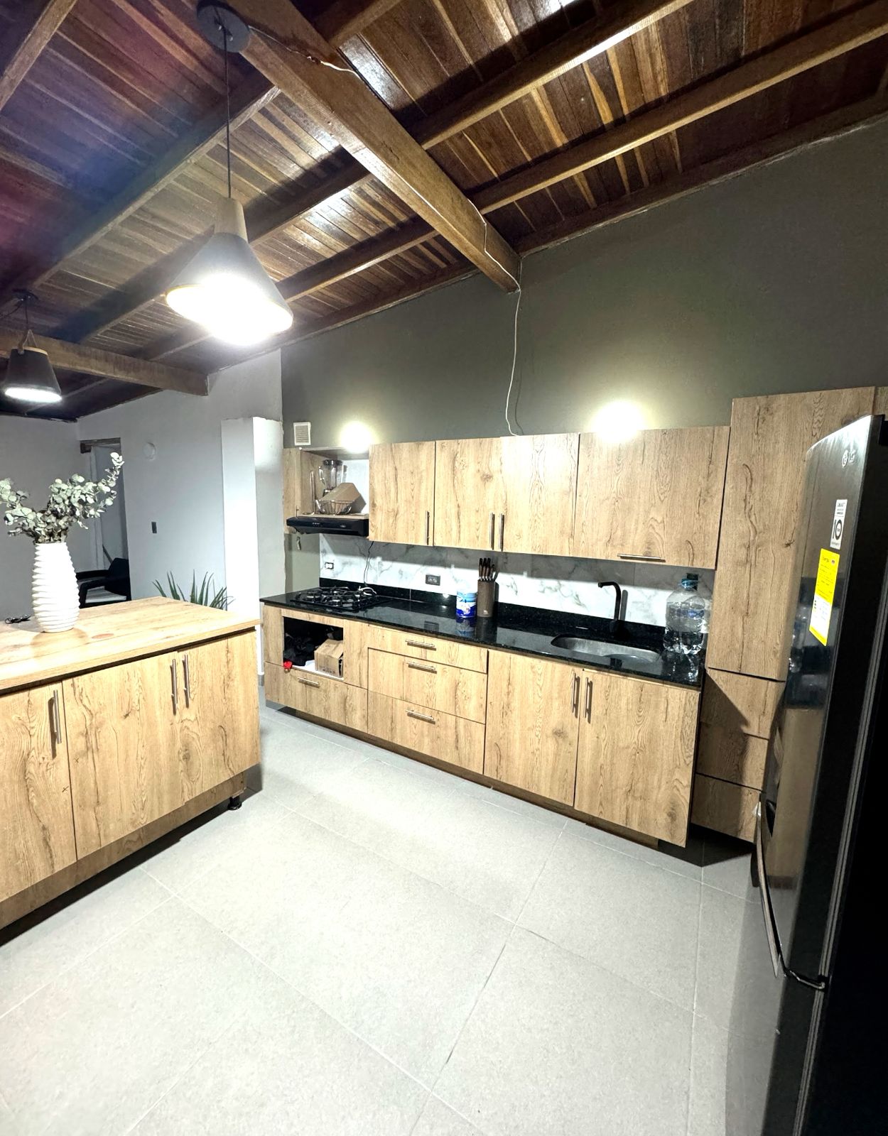 APARTAMENTO EN ARRIENDO EN SABANETA COD 9781