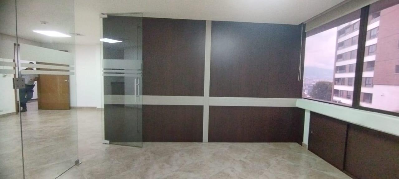 OFICINA EN ARRIENDO EN EL POBLADO COD 10288 - Foto 3