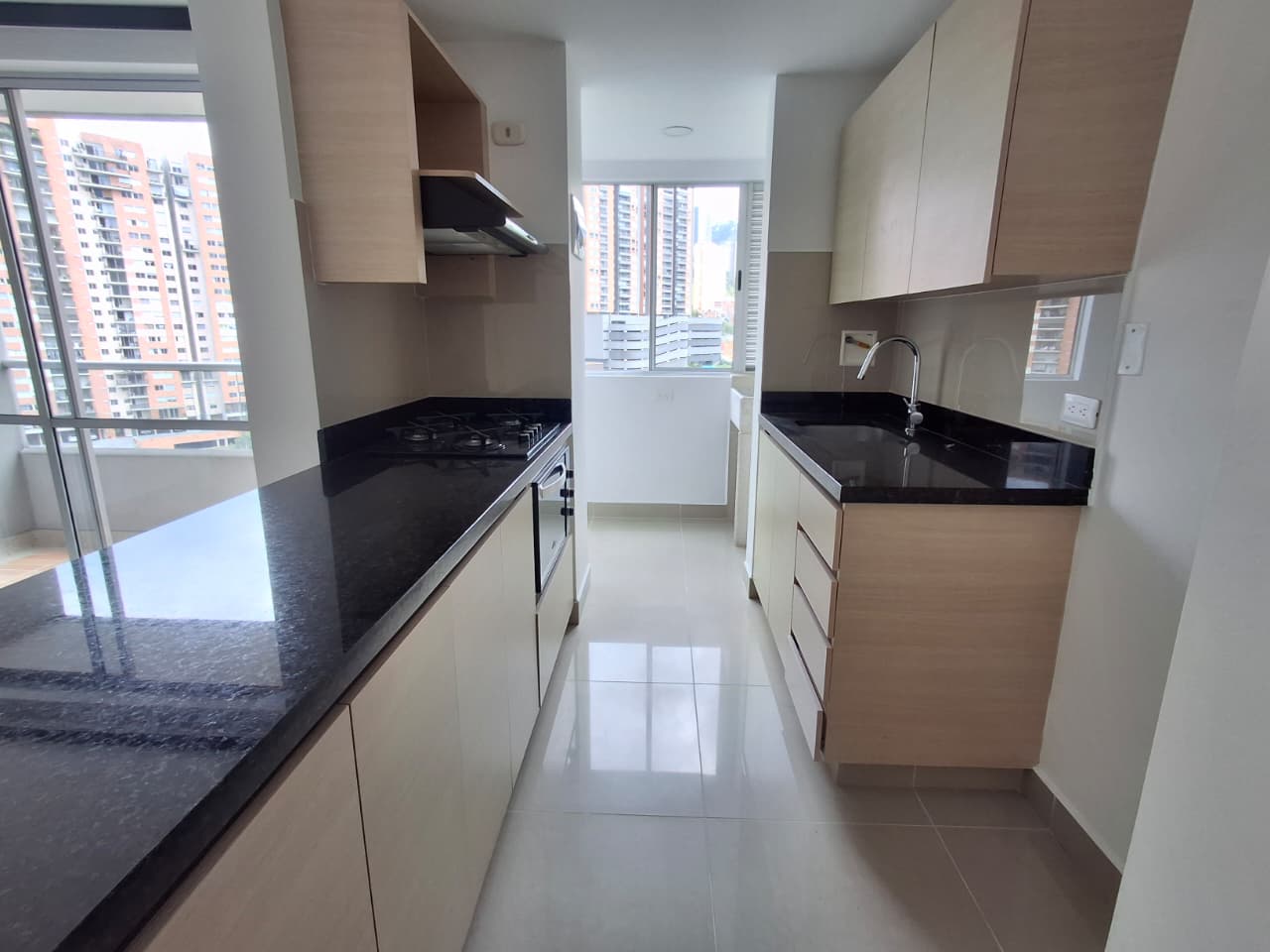 APARTAMENTO EN ARRIENDO EN SABANETA COD 10473