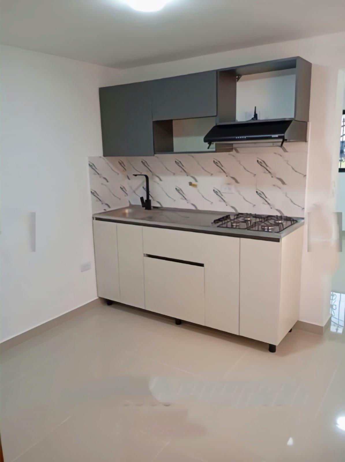 CASA EN VENTA EN LA MILAGROSA COD 10493