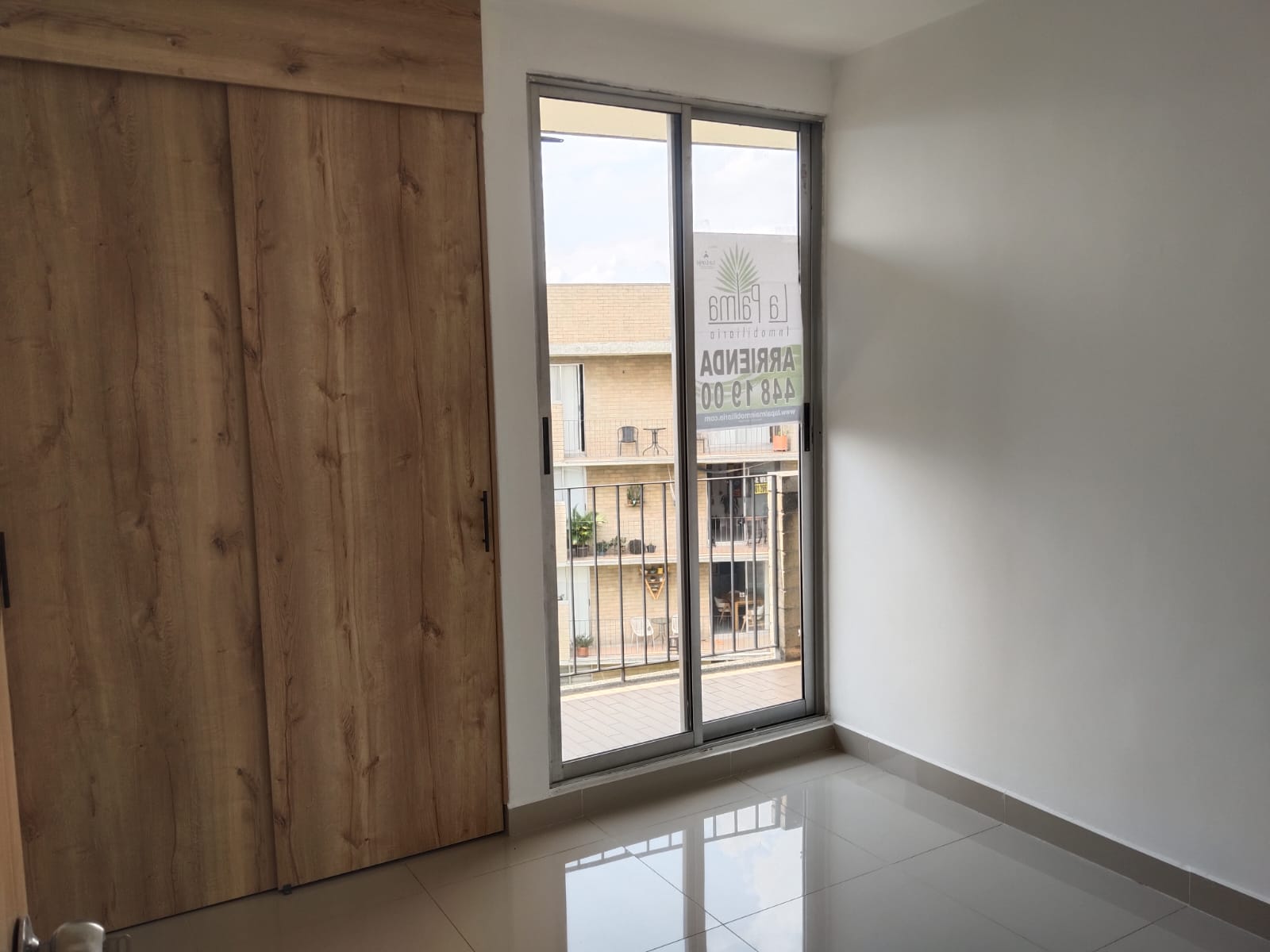 APARTAMENTO EN ARRIENDO EN EL POBLADO COD 10520  - Foto 5