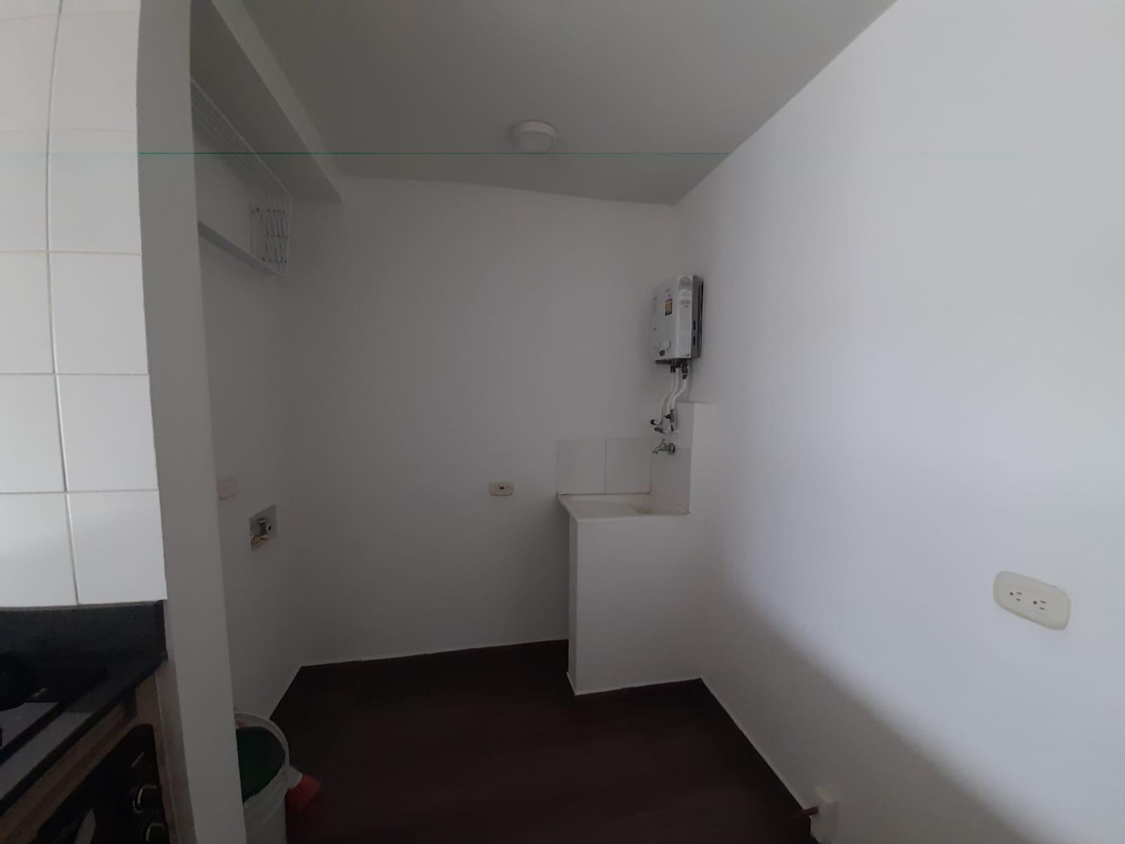 APARTAMENTO EN ARRIENDO EN SABANETA COD 10686 - Foto 9