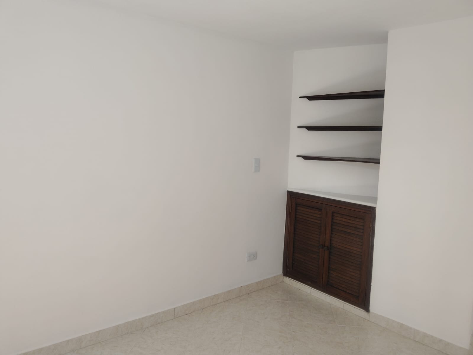 APARTAMENTO EN ARRIENDO EN LA CANDELARIA COD 10758  - Foto 5