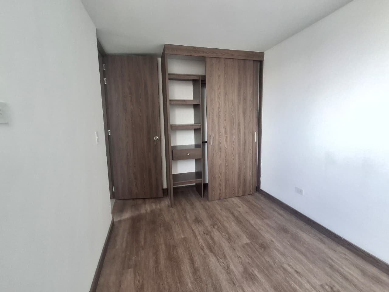APARTAMENTO EN ARRIENDO EN SABANETA COD 10792 - Foto 3