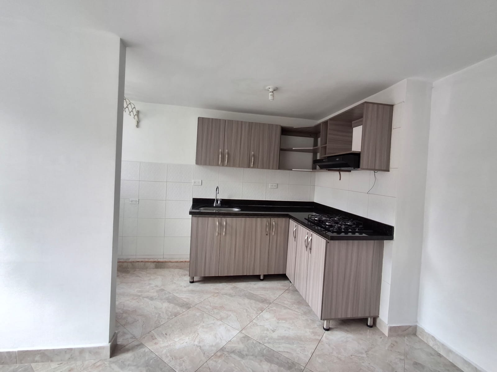 APARTAMENTO EN VENTA EN MEDELLIN COD 10795 - Foto 1