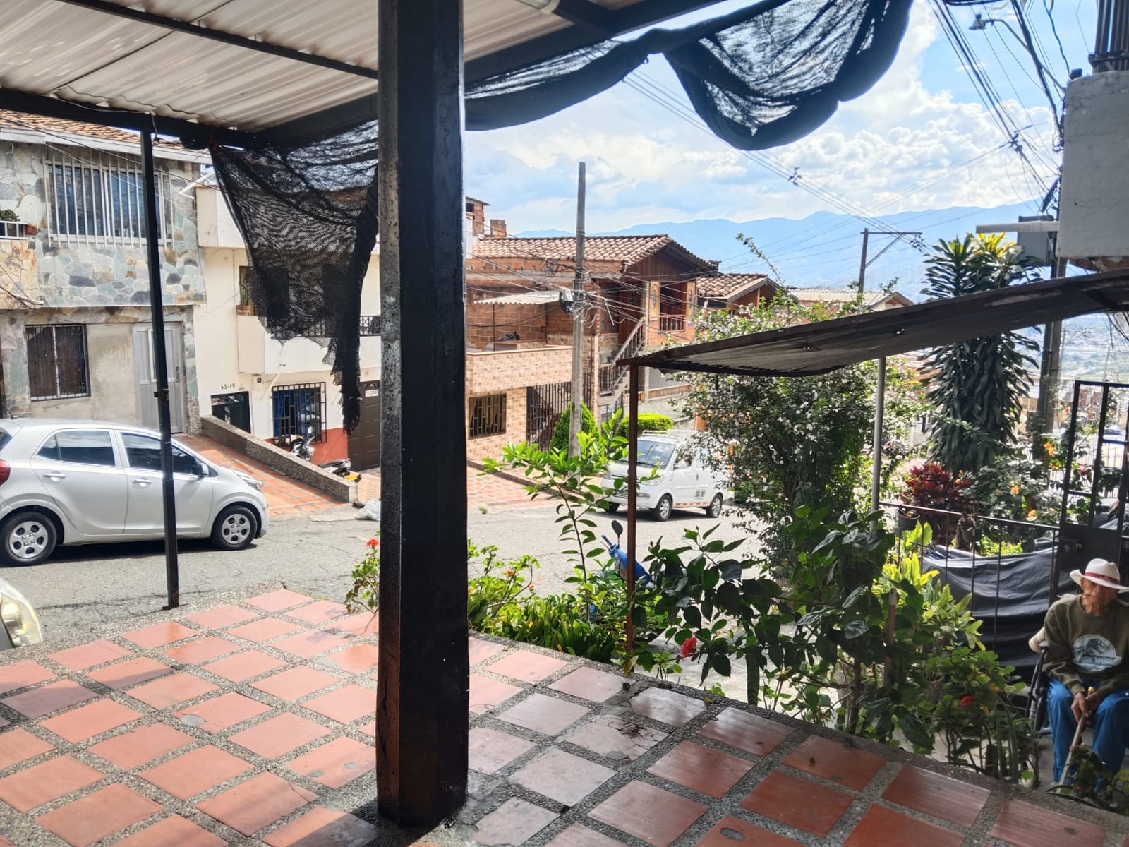 LOCAL EN ARRIENDO EN MANRIQUE  COD 10798  - Foto 4