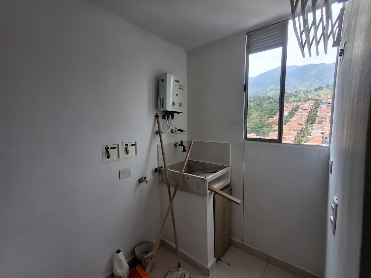 APARTAMENTO EN ARRIENDO EN MEDELLIN COD 10845 - Foto 7