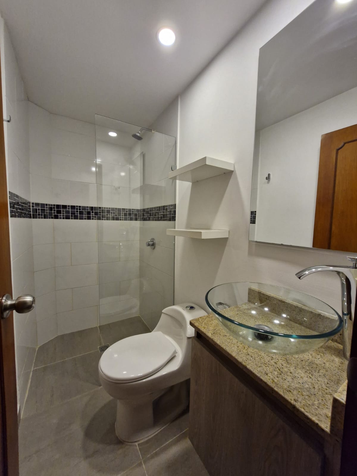 APARTAMENTO EN ARRIENDO EN PRADO COD  10850  - Foto 5