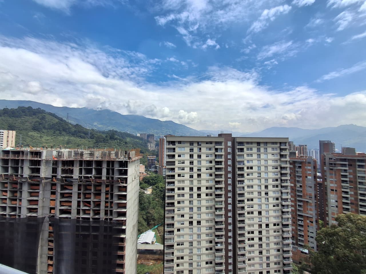 APARTAMENTO EN ARRIENDO EN SABANETA COD 10663 - Foto 11