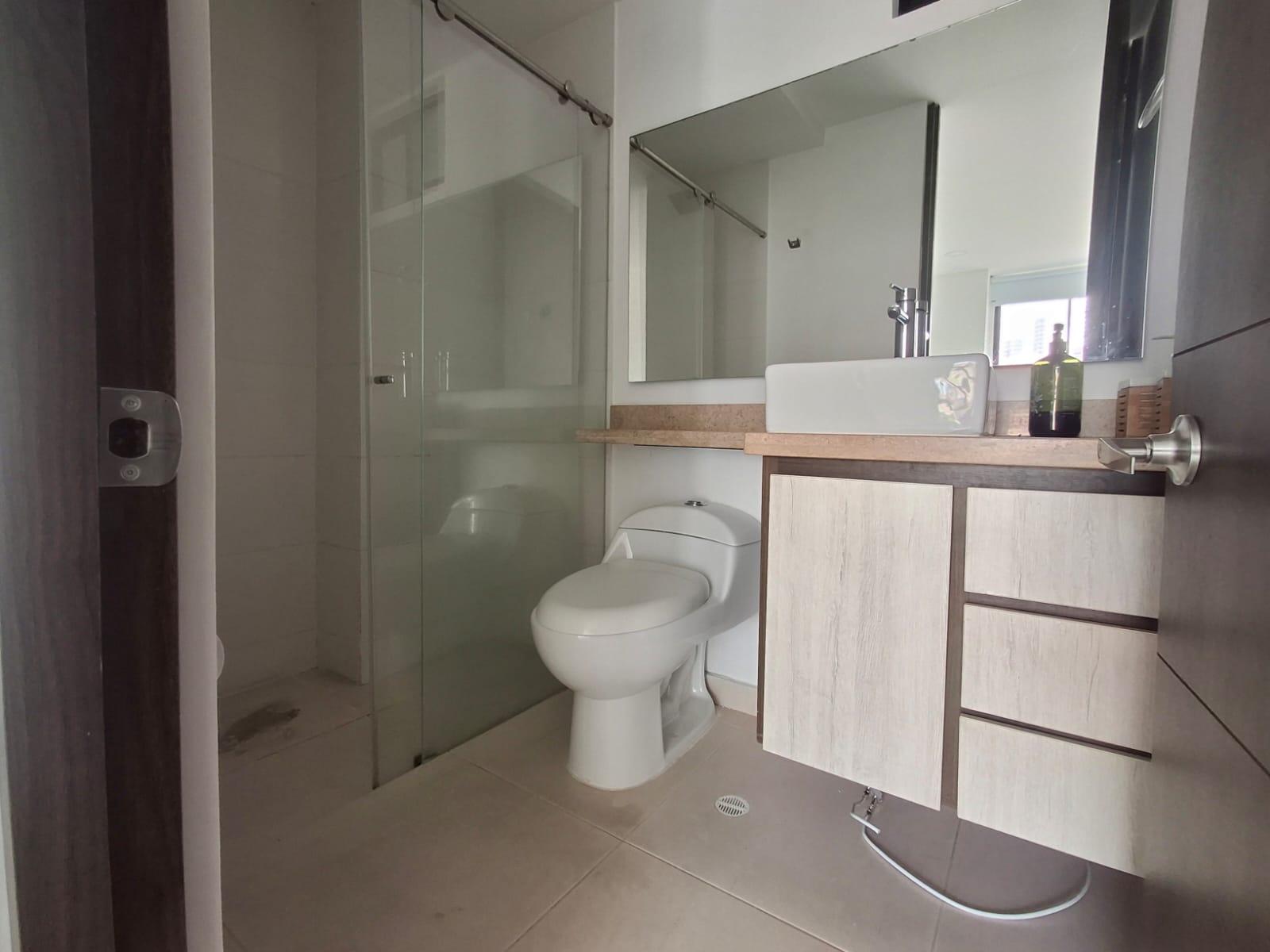 APARTAMENTO DUPLEX EN ARRIENDO EN SABANETA COD 10755 - Foto 6