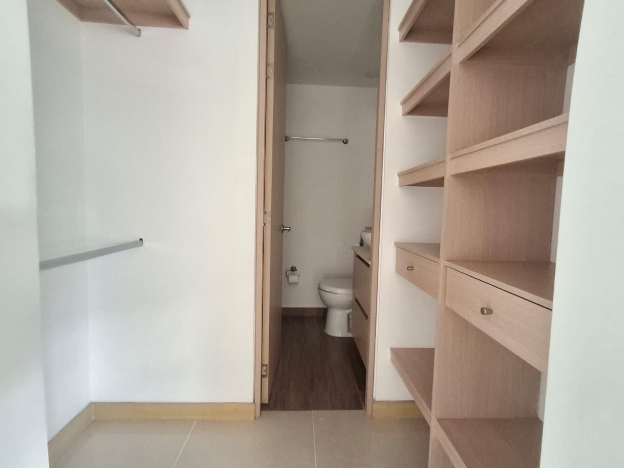 APARTAMENTO EN ARRIENDO EN SABANETA COD 10666 - Foto 7