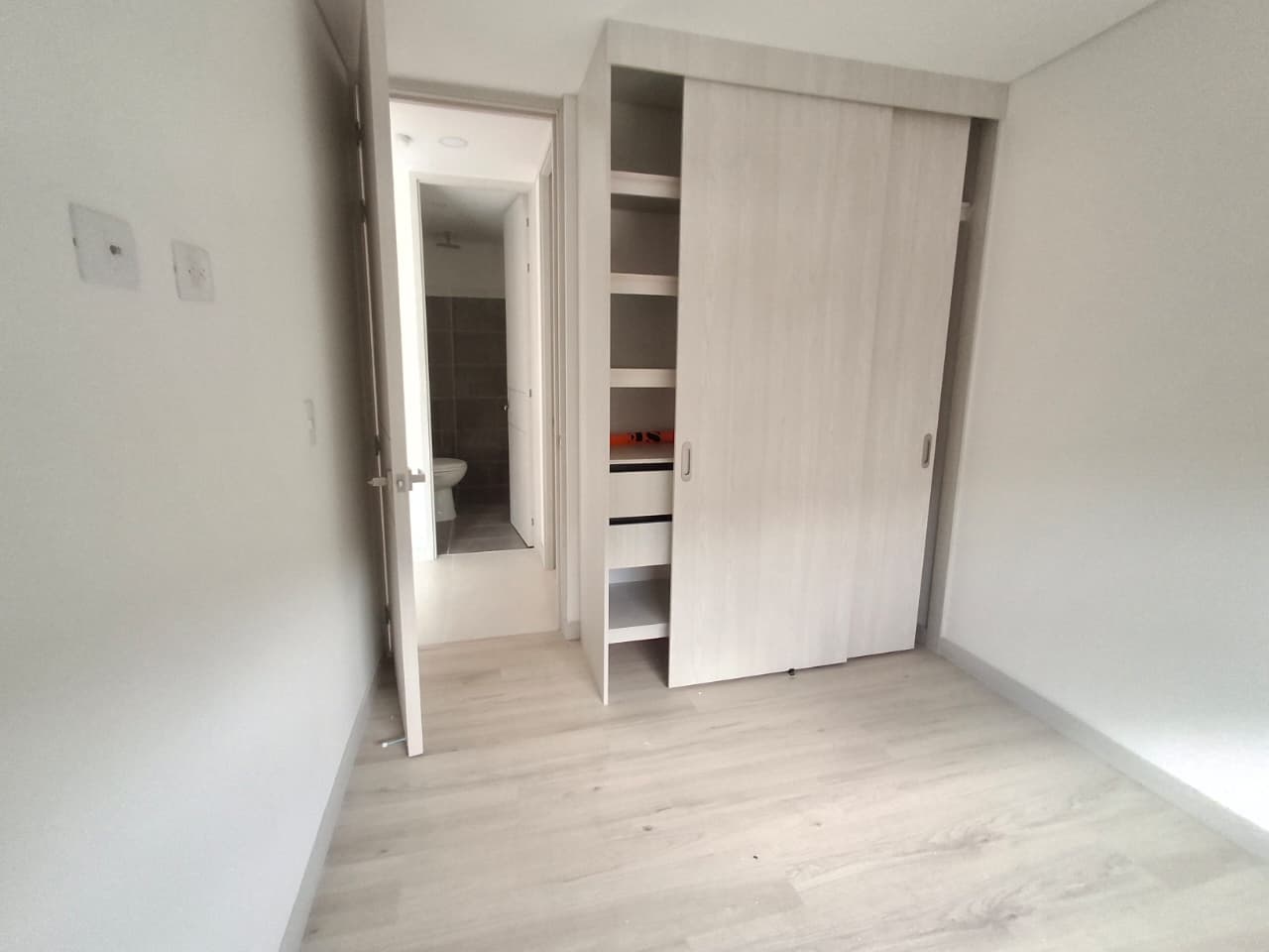APARTAMENTO EN ARRIENDO EN LA ESTRELLA COD 10718 - Foto 3