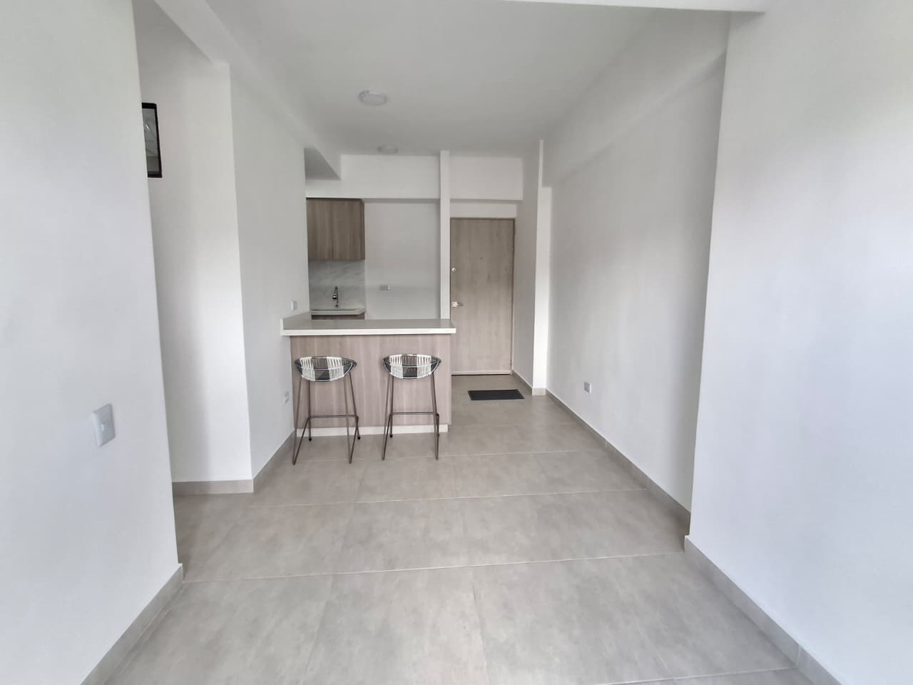APARTAMENTO EN VENTA EN RIONEGRO COD 10880 - Foto 2