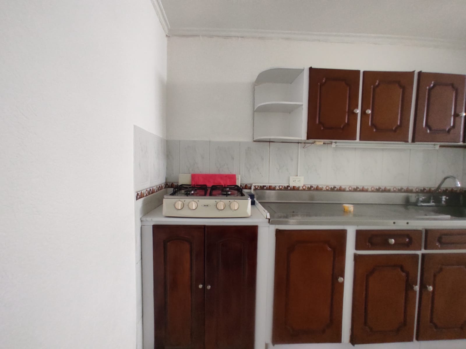 APARTAMENTO EN VENTA EN LAURELES ESTADIO COD 8050