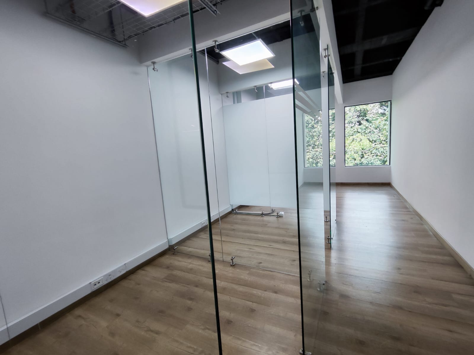 LOCAL EN ARRIENDO EN MEDELLIN COD 9420 - Foto 6