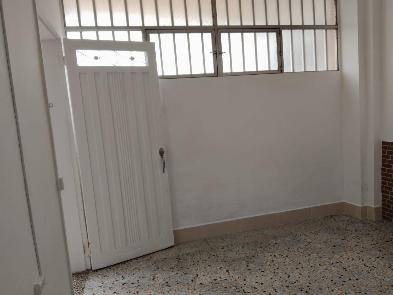APARTAESTUDIO EN ARRIENDO VILLA HERMOSA COD 9769 - Foto 3