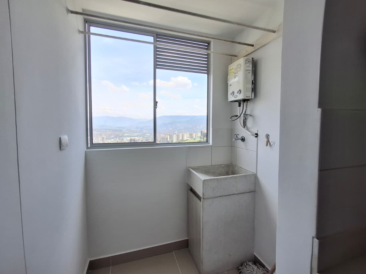 APARTAMENTO EN ARRIENDO EN SABANETA COD 10098 - Foto 15