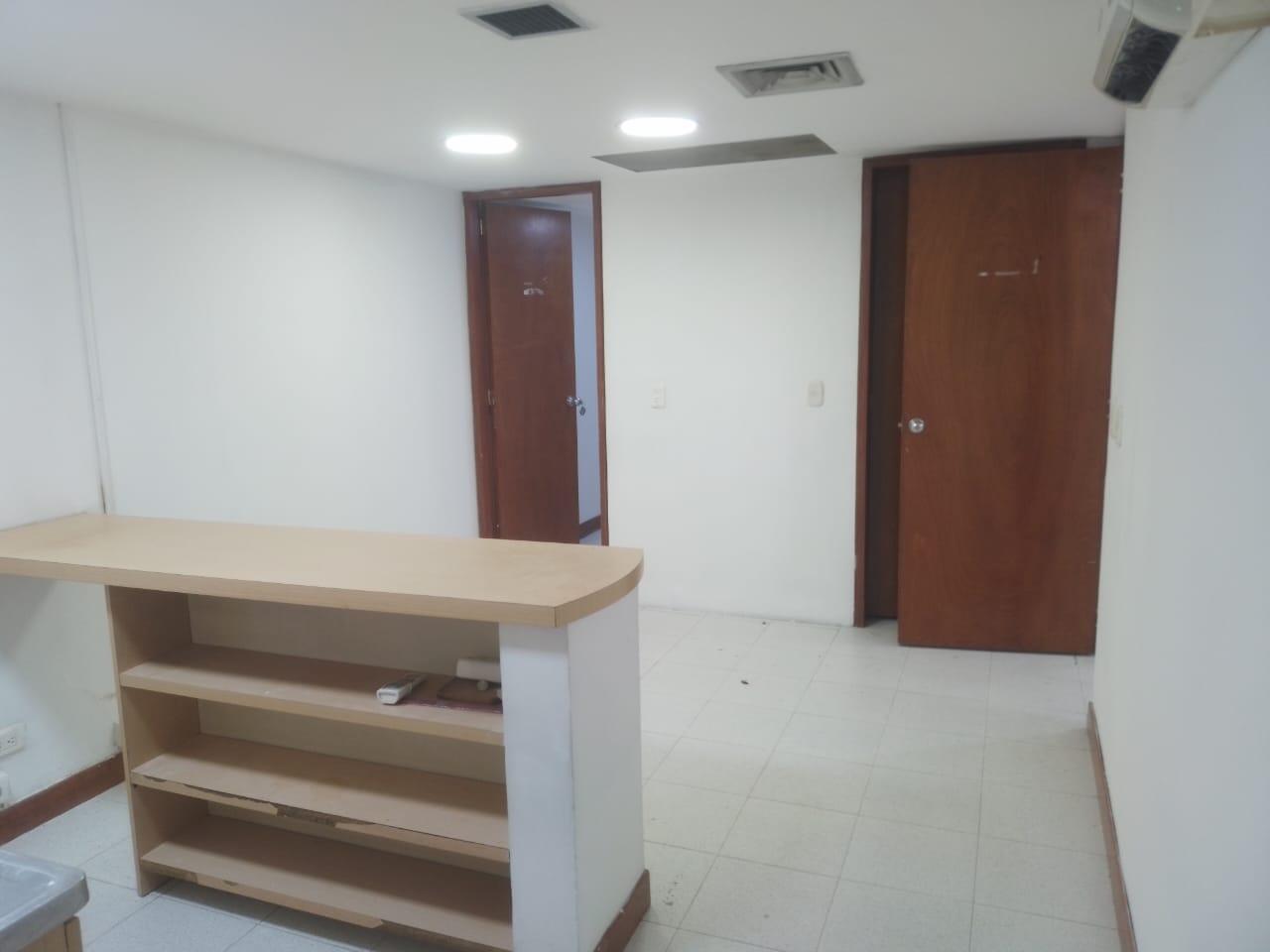 LOCAL EN ARRIENDO LA CANDELARIA COD 10121 - Foto 9