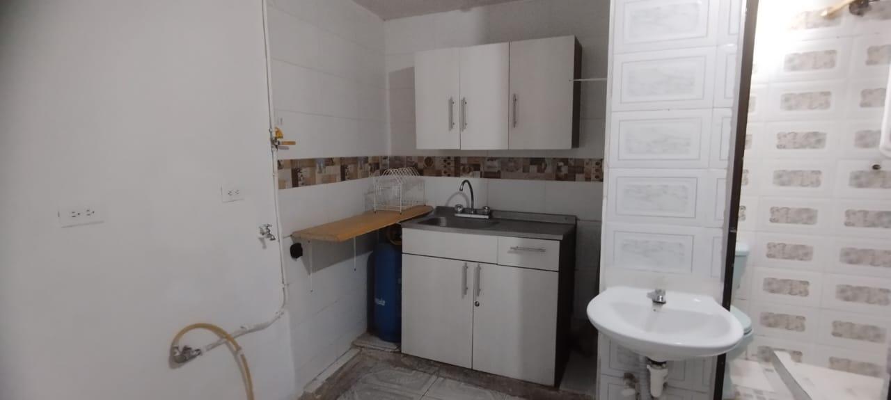 APARTAESTUDIO EN ARRIENDO EN CASTILLA COD 10329