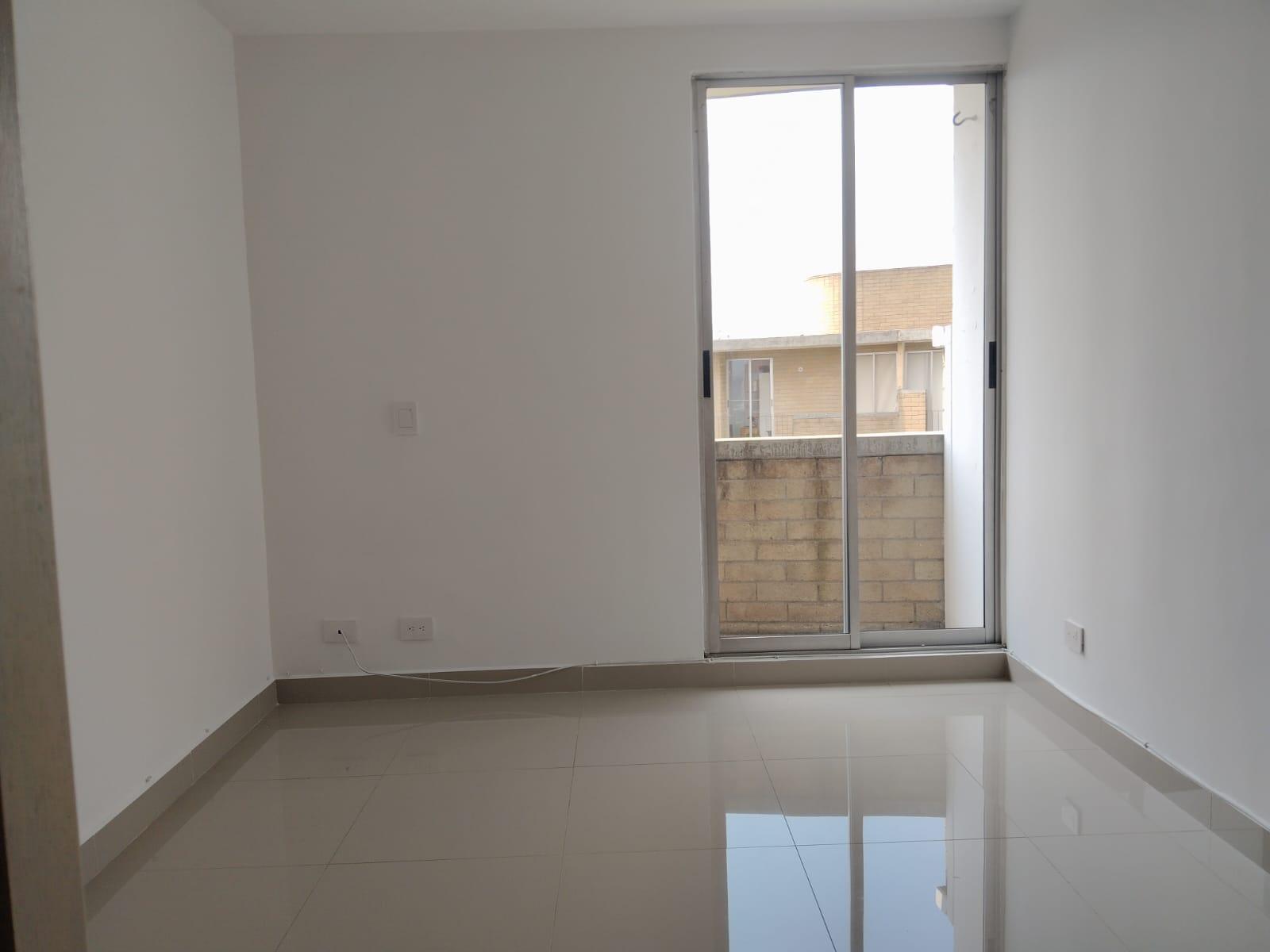 APARTAMENTO EN ARRIENDO EN EL POBLADO COD 10520  - Foto 6