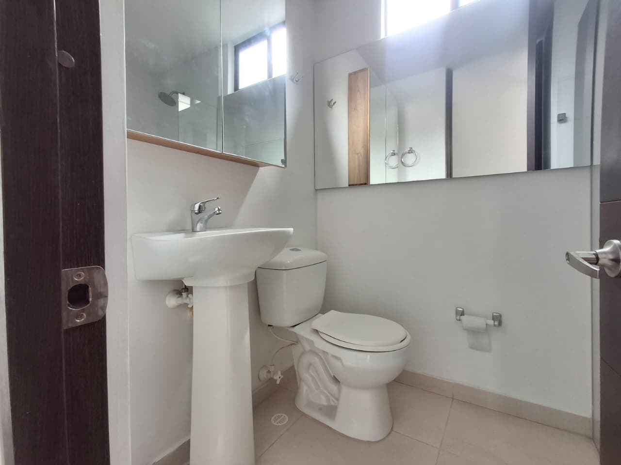 APARTAMENTO EN ARRIENDO EN SABANETA COD 10765 - Foto 6
