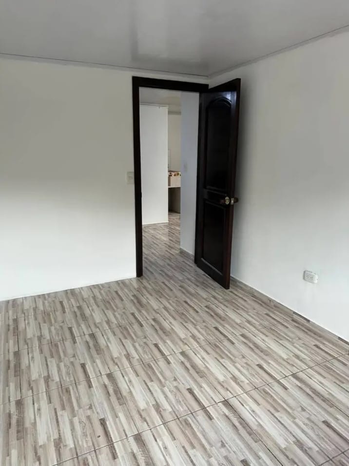 APARTAMENTO EN ARRIENDO EN VILLA HERMOSA COD 10776  - Foto 4