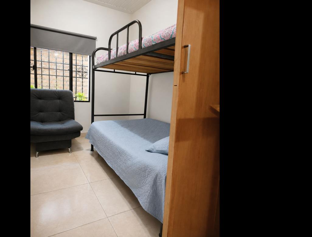 CASA EN VENTA EN EL BARRIO LAS PALMAS  COD 10780  - Foto 5