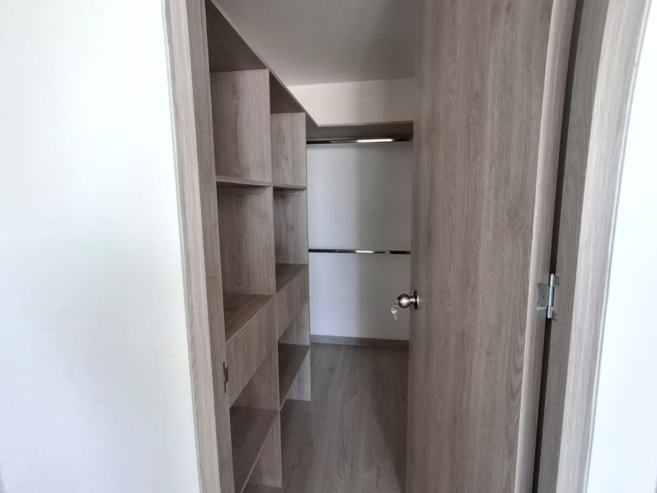 APARTAMENTO EN ARRIENDO EN SABANETA COD 10805 - Foto 3