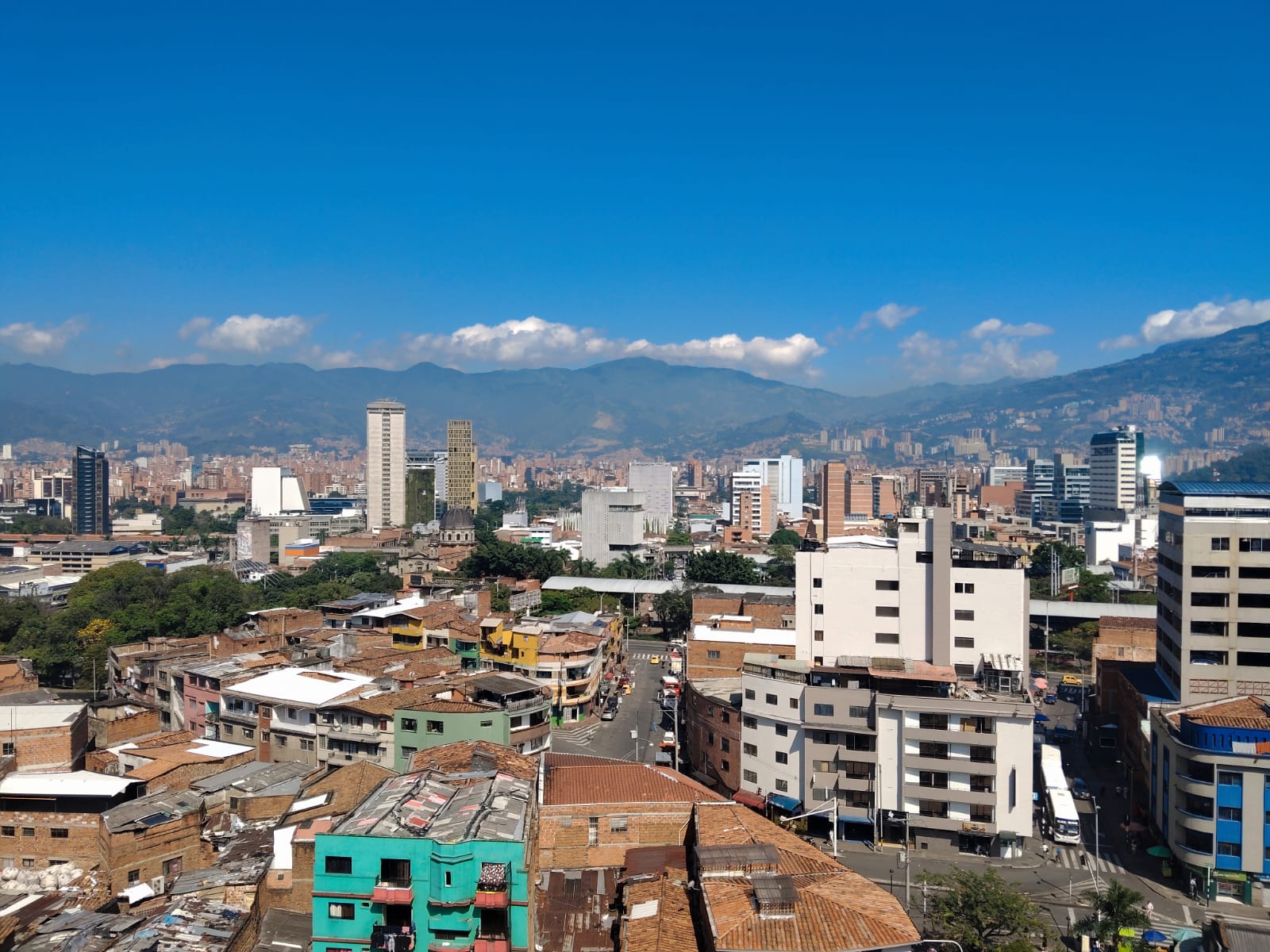 APARTAESTUDIO EN ARRIENDO EN LA CANDELARIA COD  10820  - Foto 6
