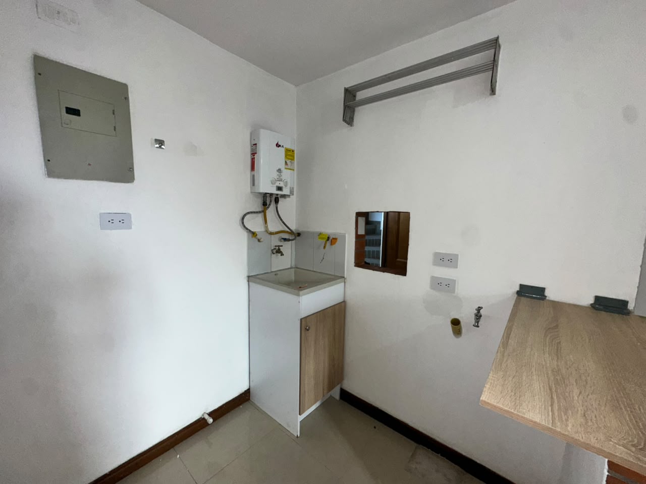 APARTAESTUDIO EN ARRIENDO EN EL CENTRO CÓRDOBA  COD 10893 - Foto 7