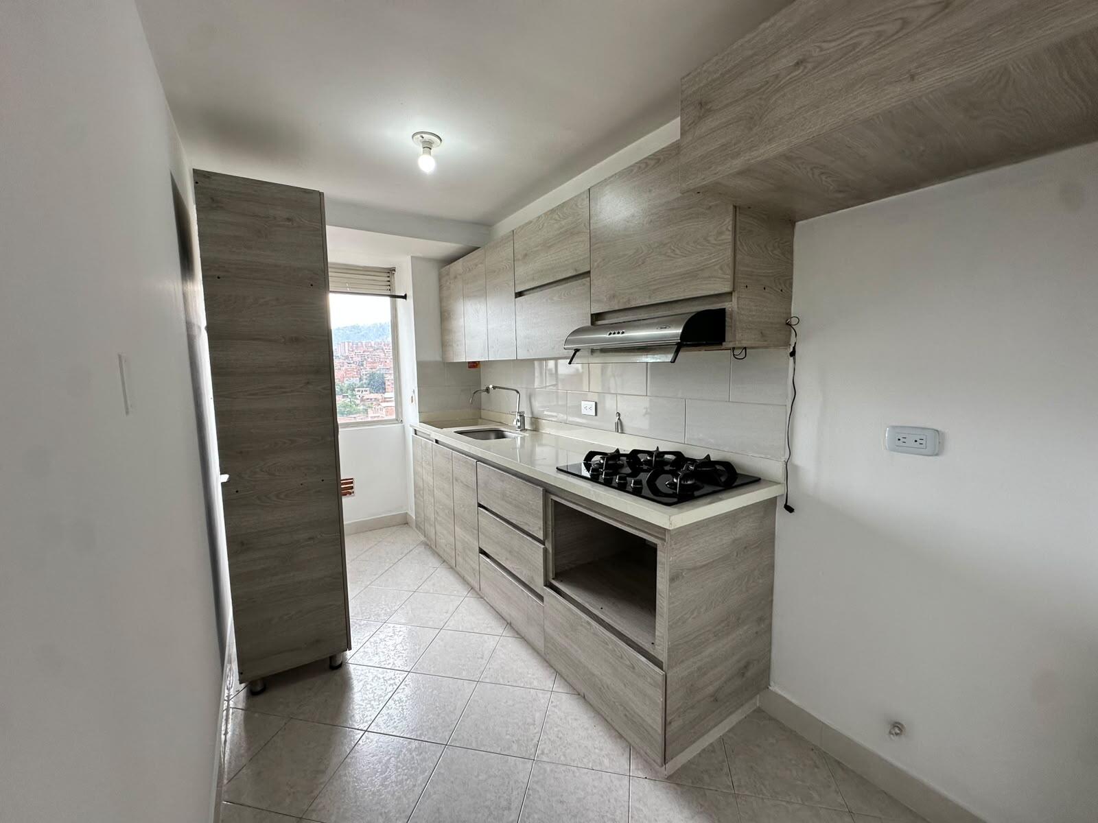 APARTAMENTO EN ARRIENDO EN BELEN COD 10894 - Foto 2
