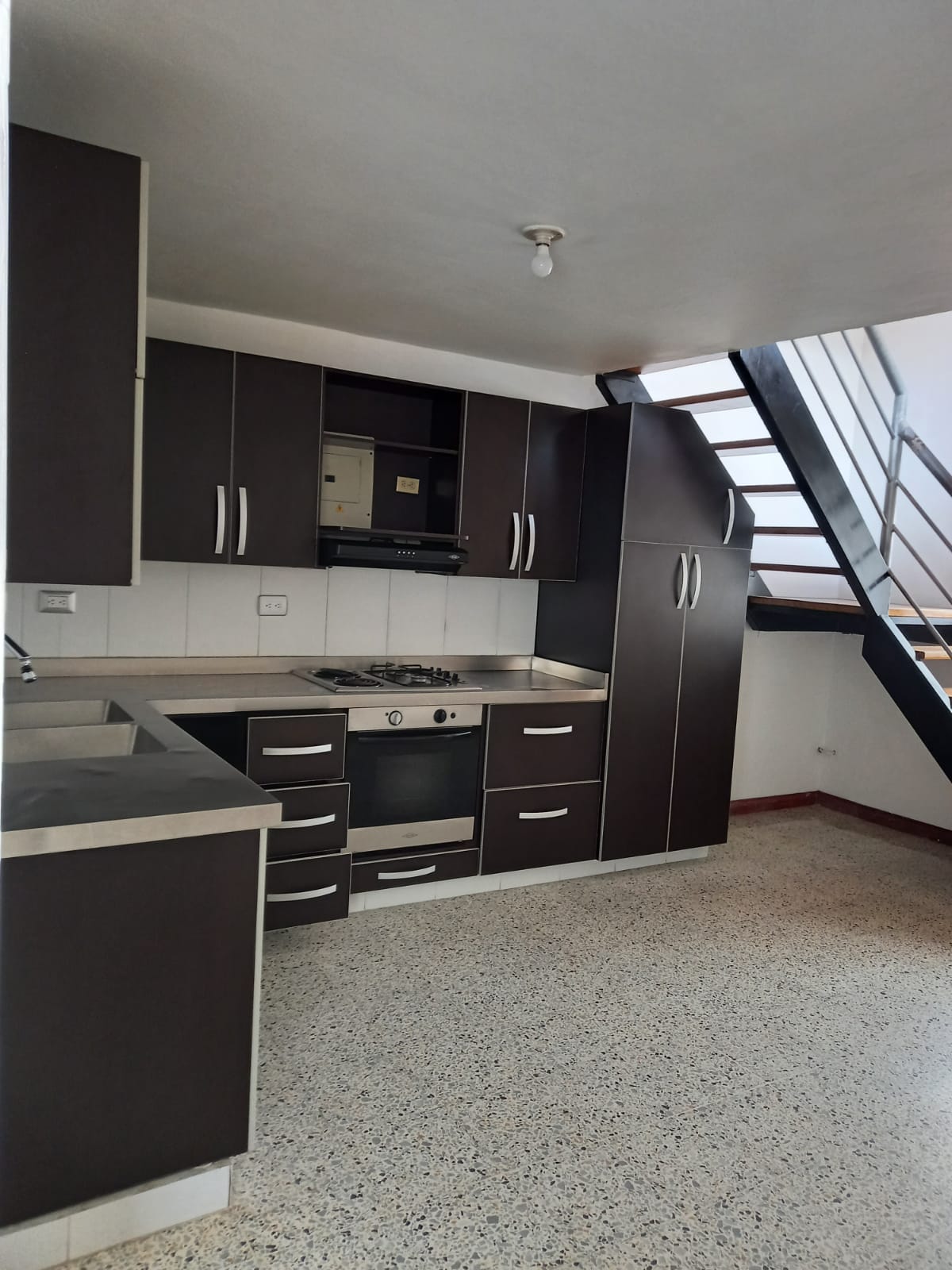 CASA EN VENTA EN SABANETA COD 7984