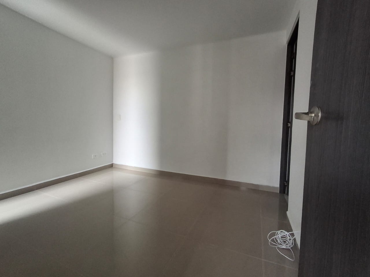 APARTAMENTO EN ARRIENDO EN SABANETA COD 9359 - Foto 4