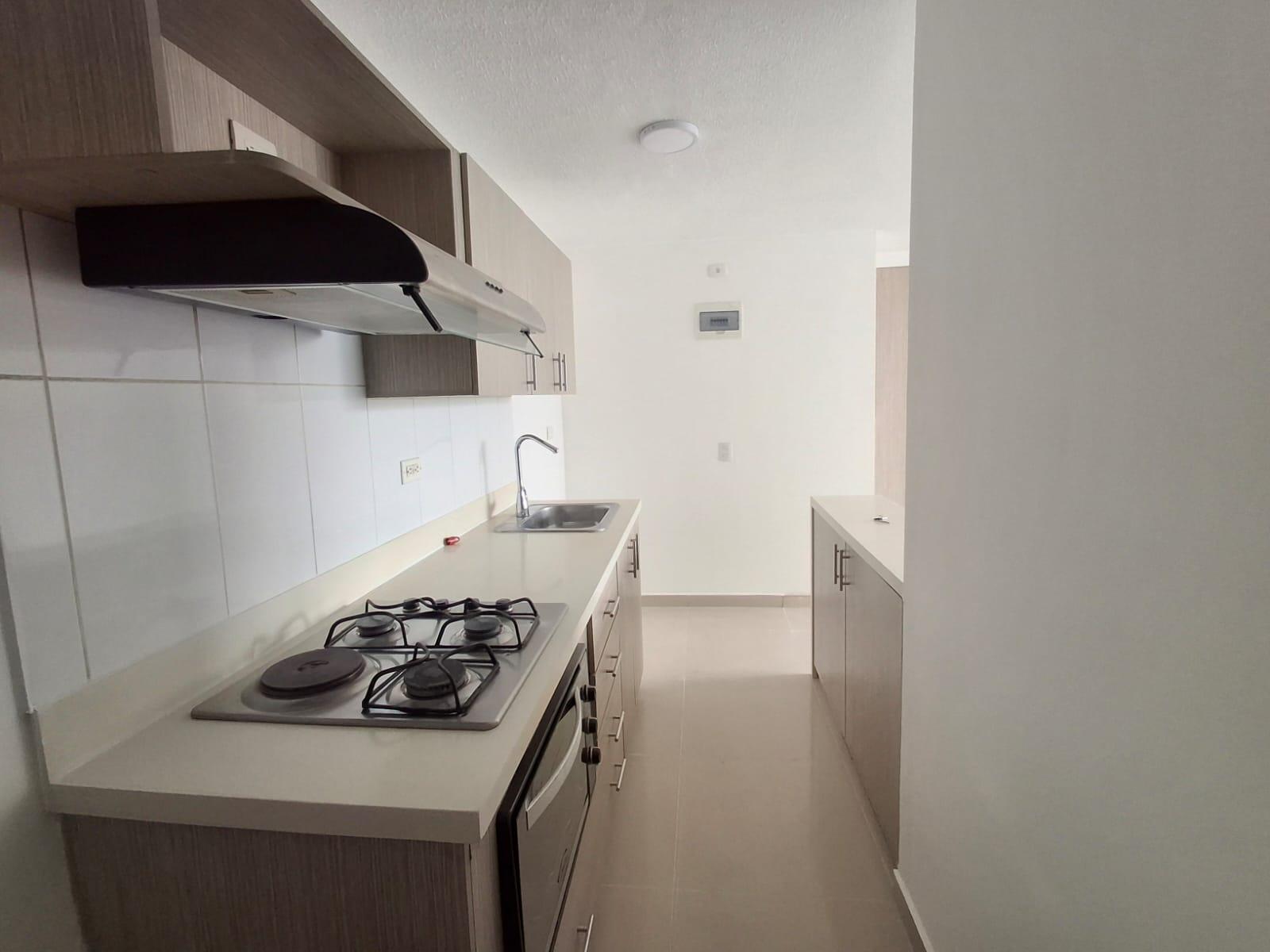 APARTAMENTO EN ARRIENDO EN SABANETA COD 10399