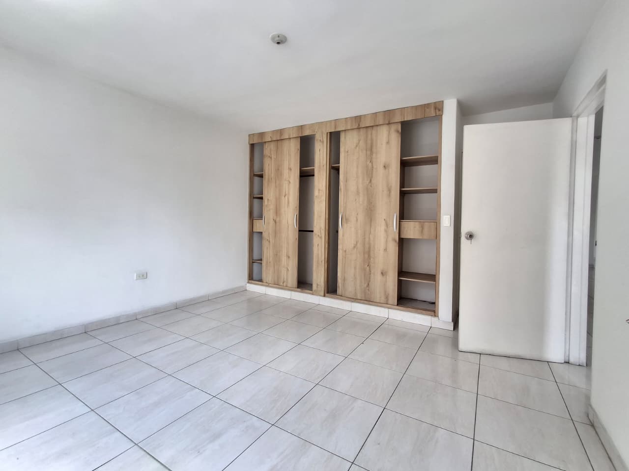 CASA EN ARRIENDO EN ITAGUI COD 10766 - Foto 6