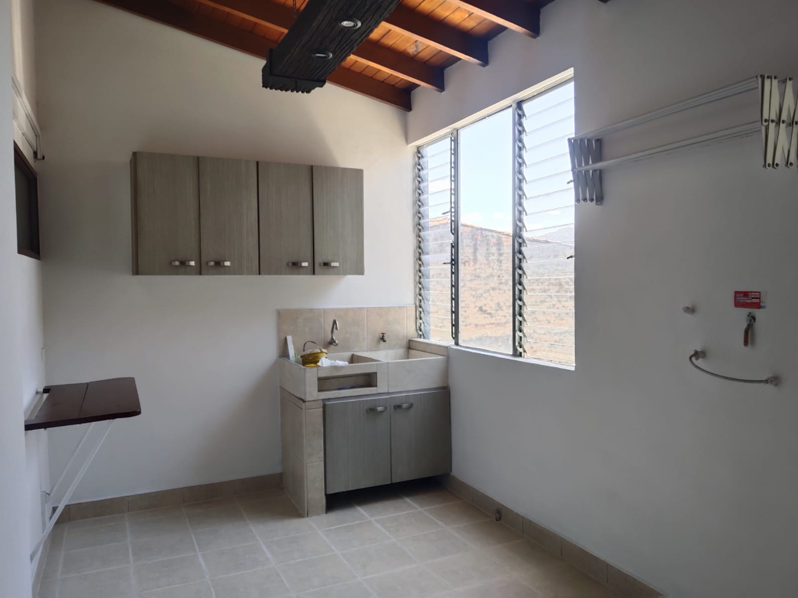 APARTAMENTO EN ARRIENDO EN LAURELES COD  10784  - Foto 7