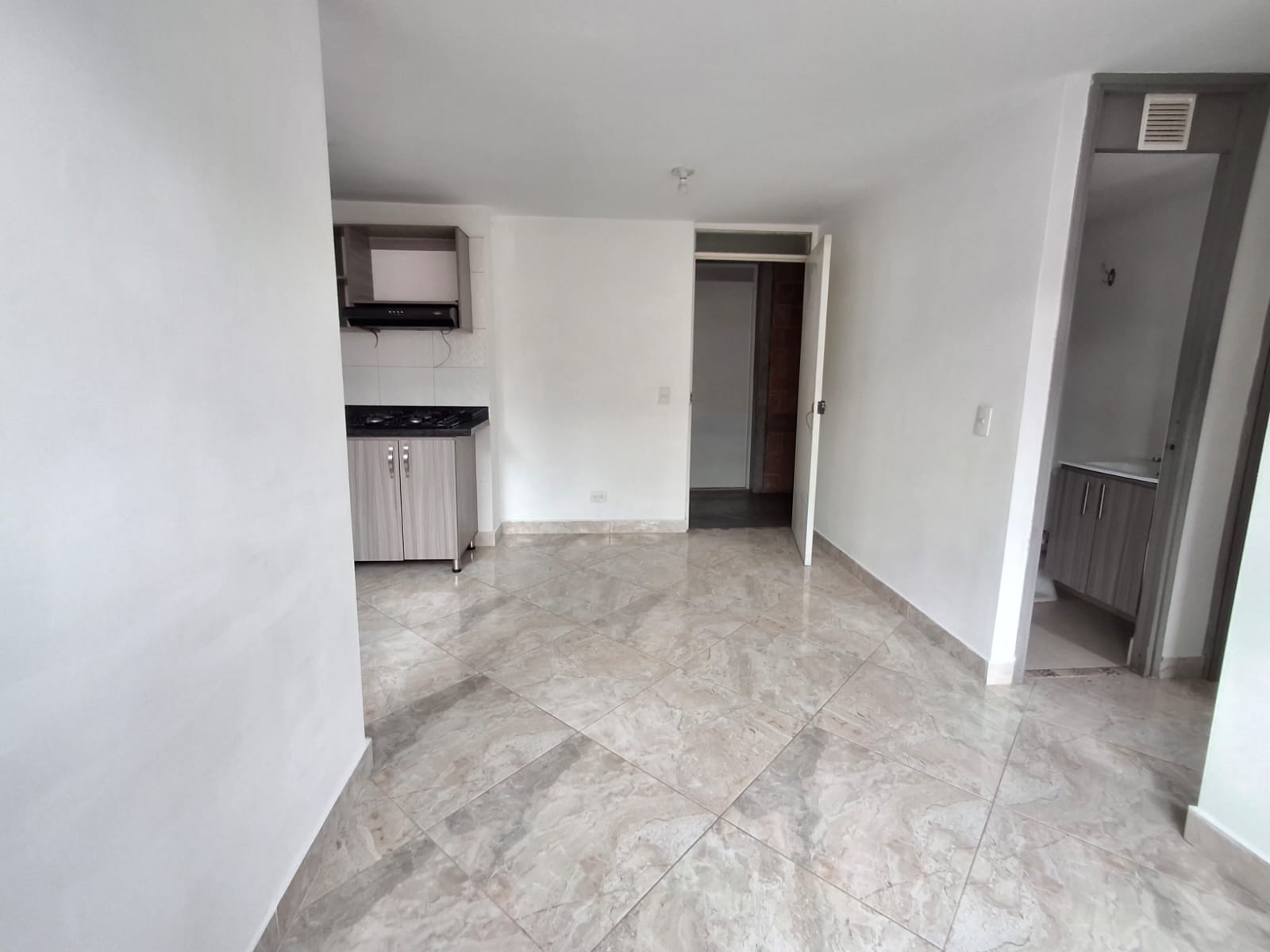 APARTAMENTO EN VENTA EN MEDELLIN COD 10795 - Foto 7