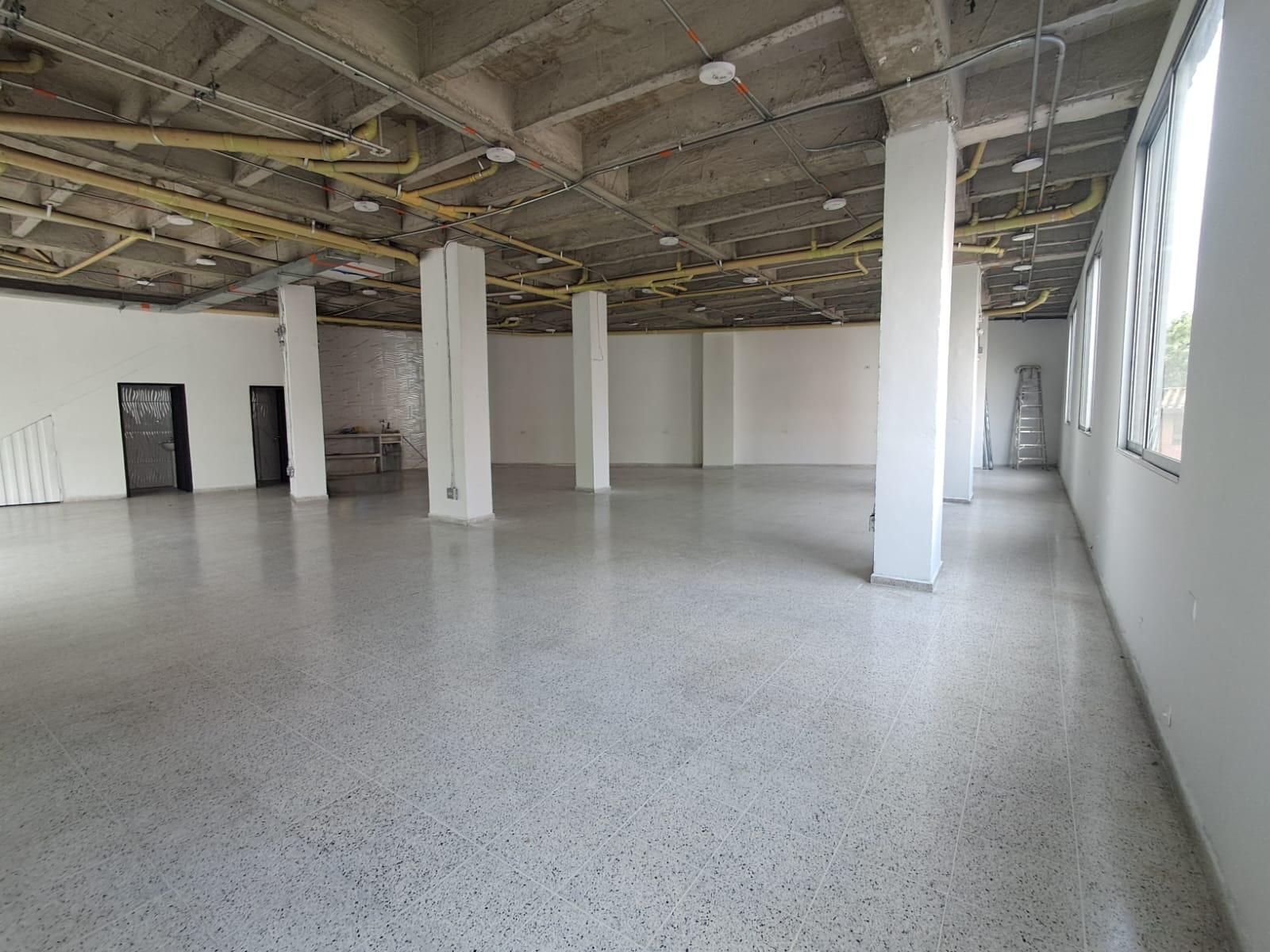 LOCAL EN ARRIENDO EN ROBLEDO COD 10812 - Foto 1