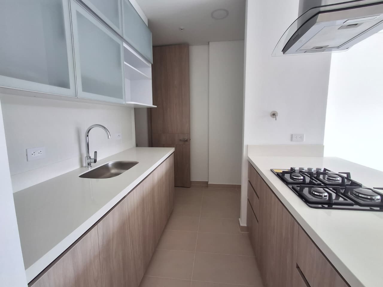 APARTAMENTO EN ARRIENDO EN EL RETIRO COD 10911 - Foto 2