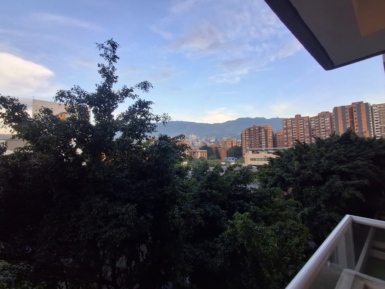 EXCELENTE APARTAESTUDIO PARA ARRIENDO EN ENVIGADO COD 10925 - Foto 27
