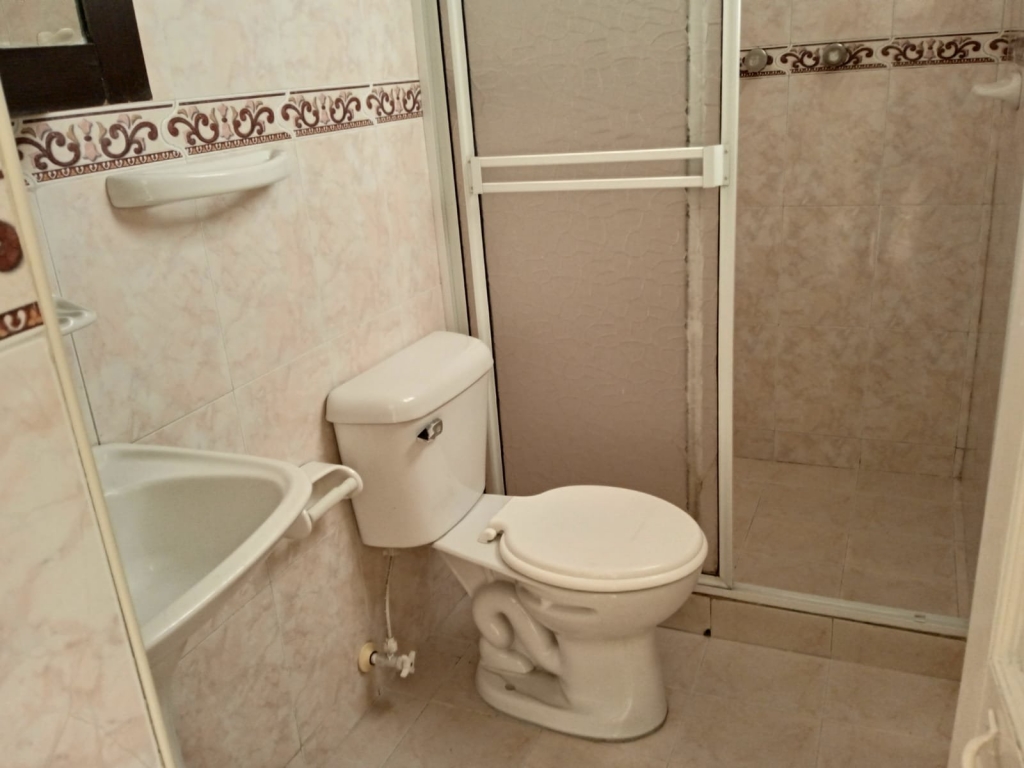CASA EN VENTA MANRIQUE COD 7603 - Foto 8