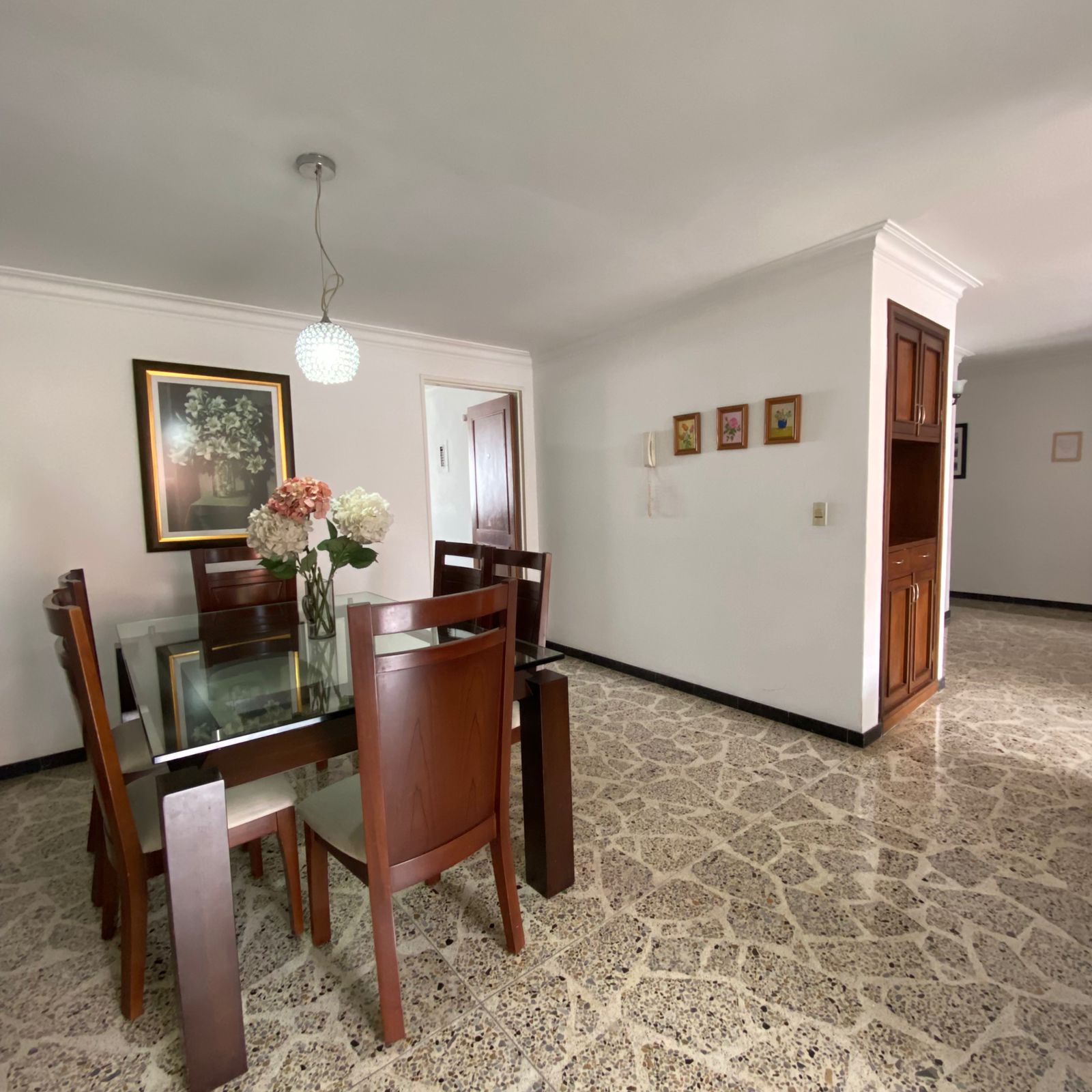 APARTAMENTO  EN VENTA EN LAURELES NOGAL COD 9900 - Foto 4