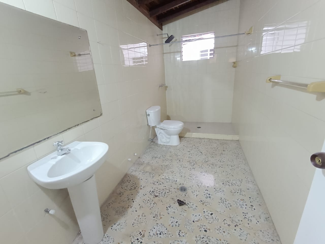 CASA EN ARRIENDO EN BELEN ROSALES COD 9908  - Foto 13