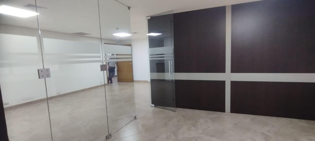 OFICINA EN ARRIENDO EN EL POBLADO COD 10288 - Foto 5