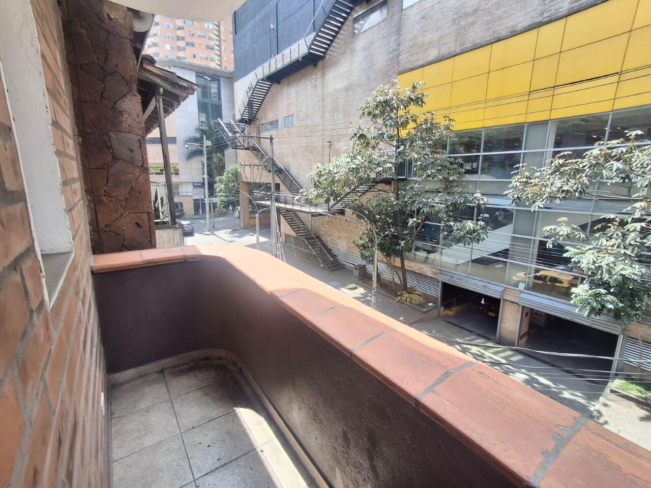 OFICINA EN ARRIENDO EN SABANETA COD 10411 - Foto 8