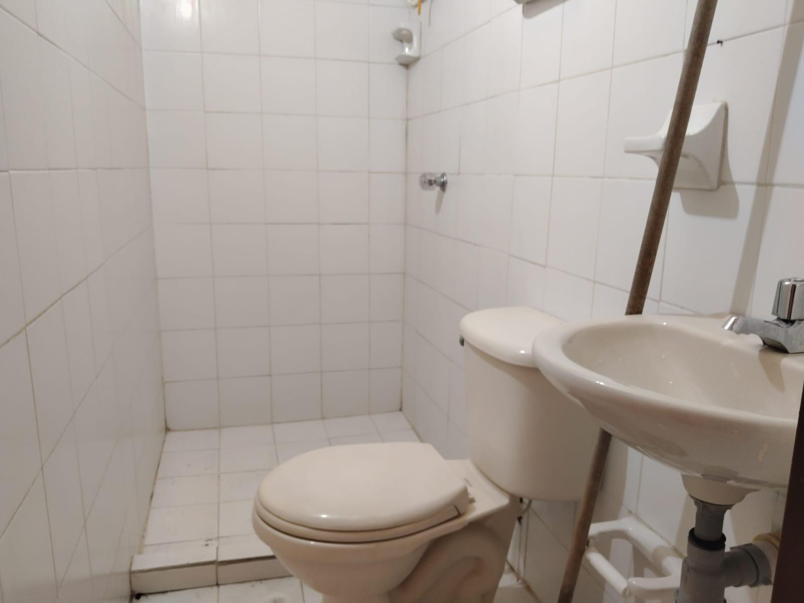LOCAL EN ARRIENDO EN VILLA HERMOSA COD 10448 - Foto 3
